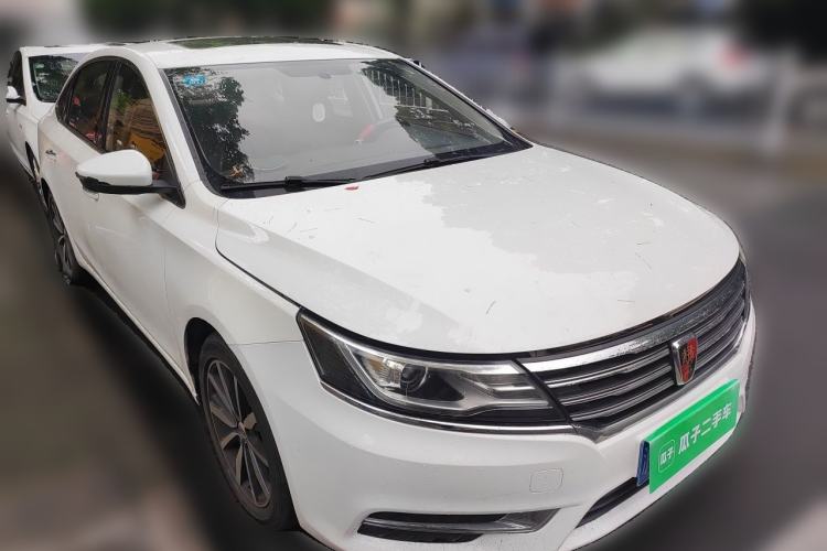 Used Roewe i6 2018 20T Automatic Internet Smart Edition Front Right 45 Deg