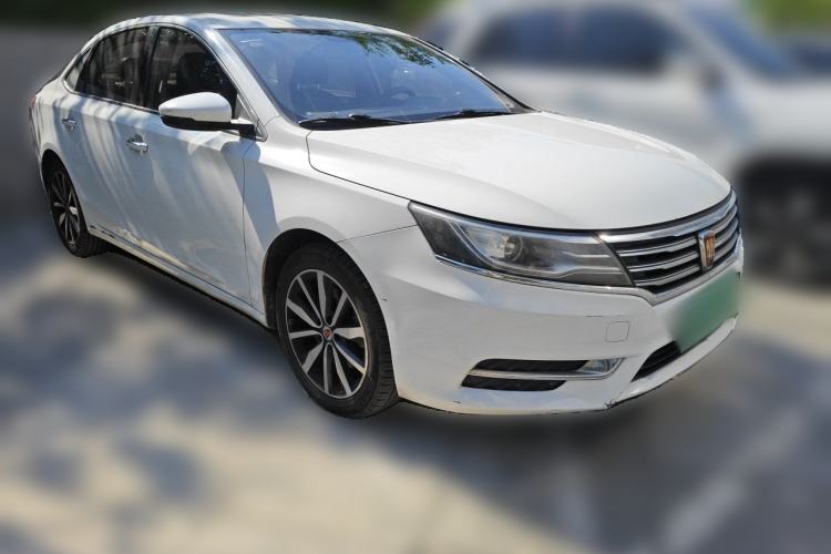 Used Roewe i6 2018 20T Automatic Flagship Edition Front Right 45 Deg