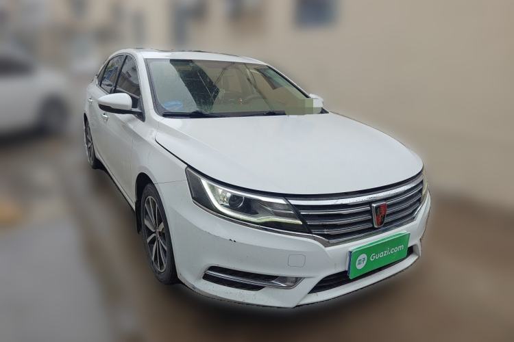 Used Roewe i6 2018 20T Automatic Internet Smart Edition Front Right 45 Deg
