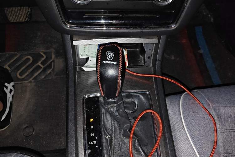 Used Roewe i6 2018 20T Automatic Flagship Edition Gear Lever