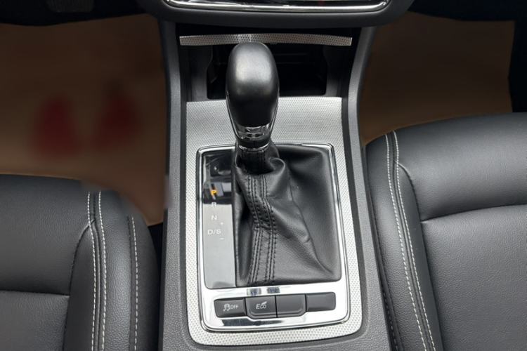 Used Roewe i6 2018 20T Automatic Flagship Edition Gear Lever