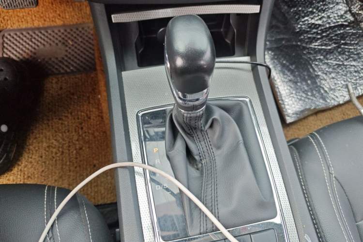 Used Roewe i6 2018 20T Automatic Flagship Edition Gear Lever