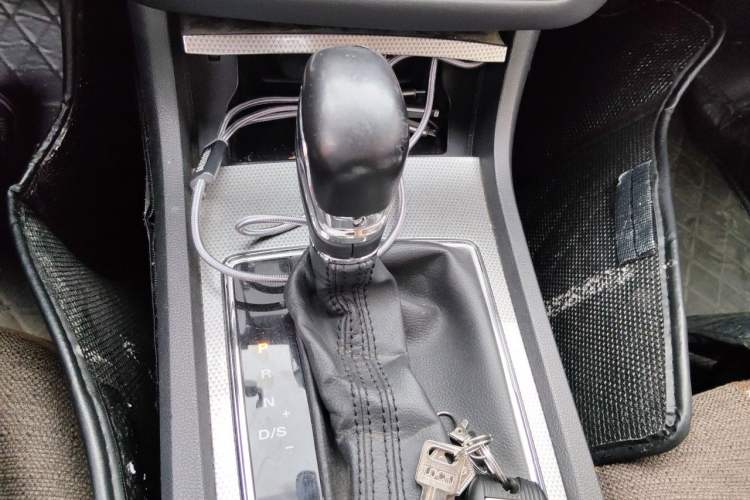 Used Roewe i6 2018 20T Automatic Internet Smart Edition Gear Lever