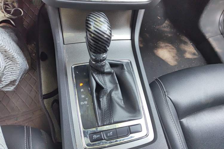 Used Roewe i6 2018 20T Automatic Flagship Edition Gear Lever