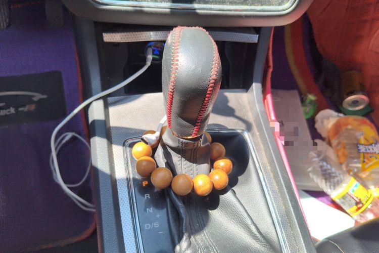 Used Roewe i6 2018 20T Automatic Internet Smart Edition Gear Lever