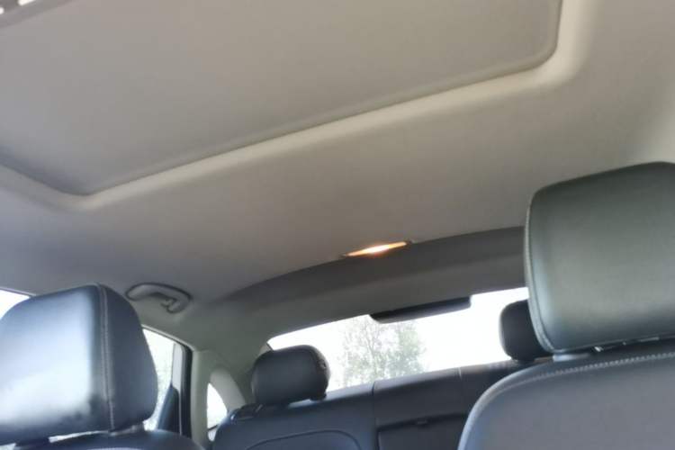 Used Roewe i6 2018 20T Automatic Flagship Edition Headliner
