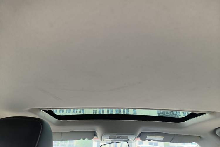 Used Roewe i6 2018 20T Automatic Flagship Edition Headliner