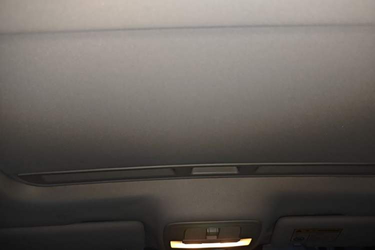 Used Roewe i6 2018 20T Automatic Flagship Edition Headliner