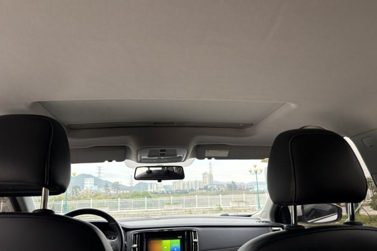 Used Roewe i6 2018 20T Automatic Flagship Edition Headliner