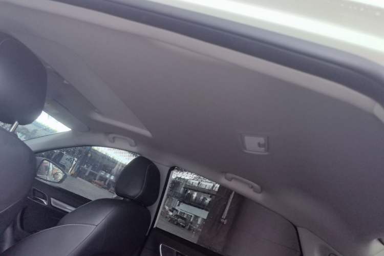 Used Roewe i6 2018 20T Automatic Flagship Edition Headliner