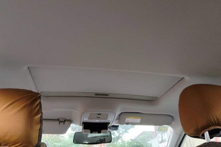 Used Roewe i6 2018 20T Automatic Internet Smart Edition Headliner