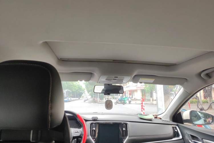 Used Roewe i6 2018 20T Automatic Internet Smart Edition Headliner