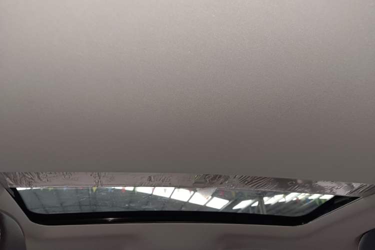 Used Roewe i6 2018 20T Automatic Flagship Edition Headliner