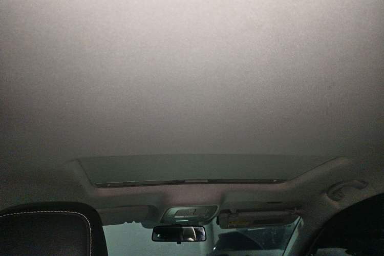 Used Roewe i6 2018 20T Automatic Internet Smart Edition Headliner