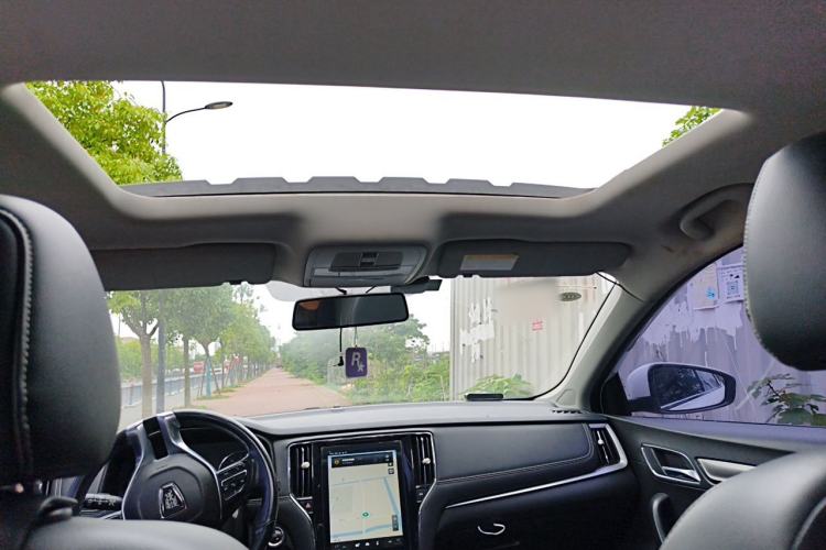 Used Roewe i6 2018 16T Automatic Internet Smart Edition Headliner