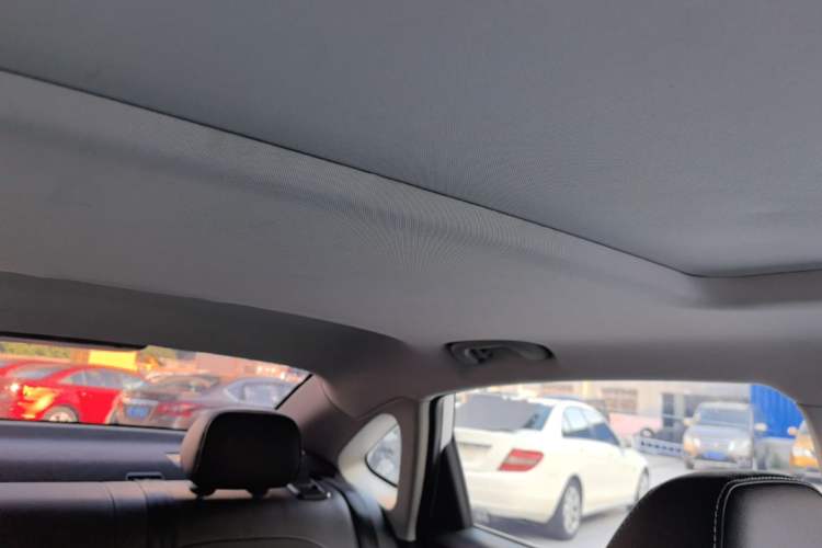 Used Roewe i6 2018 20T Automatic Flagship Edition Headliner