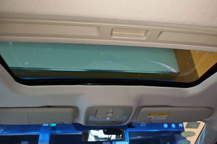 Used Roewe i6 2018 20T Automatic Flagship Edition Headliner