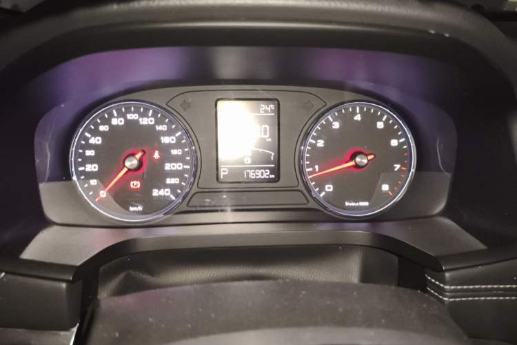 Used Roewe i6 2018 20T Automatic Internet ZhiZun Edition Instrument Cluster
