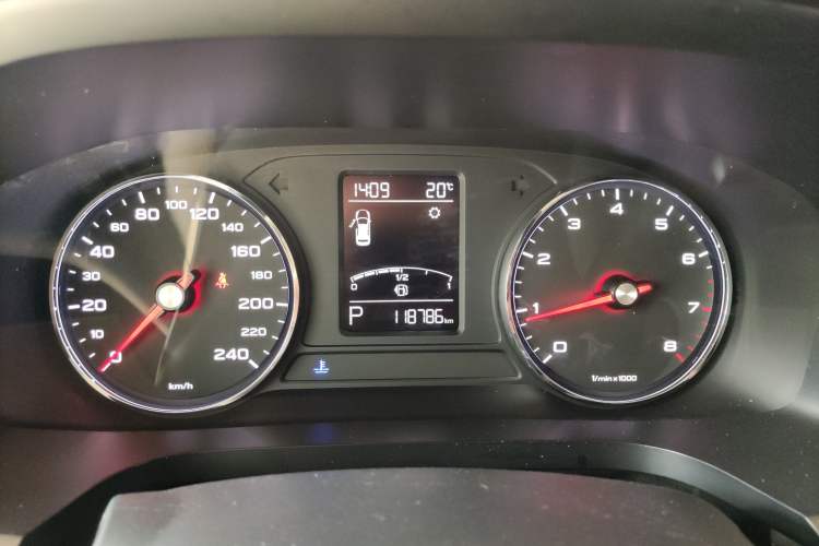 Used Roewe i6 2018 20T Automatic Flagship Edition Instrument Cluster