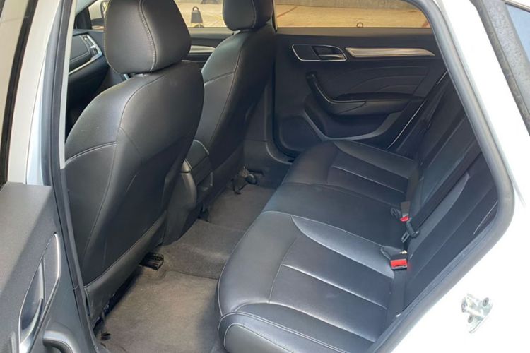 Used Roewe i6 2018 20T Automatic Flagship Edition Interior 1