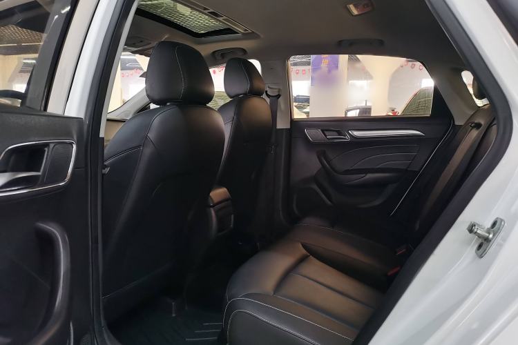 Used Roewe i6 2018 20T Automatic Flagship Edition Interior 5