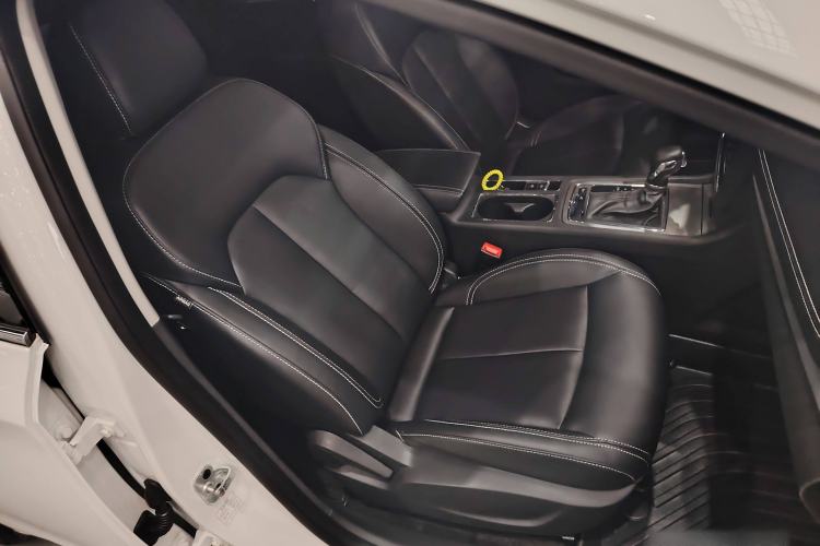 Used Roewe i6 2018 20T Automatic Internet Smart Edition Interior 7