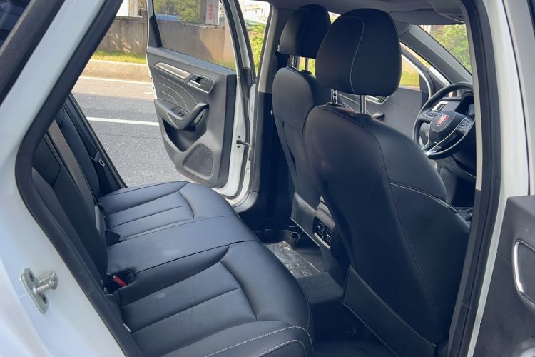 Used Roewe i6 2018 20T Automatic Internet Smart Edition Interior 9