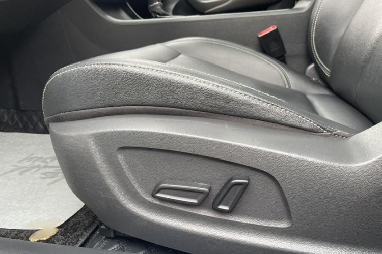 Used Roewe i6 2018 20T Automatic Internet Smart Edition Interior 9