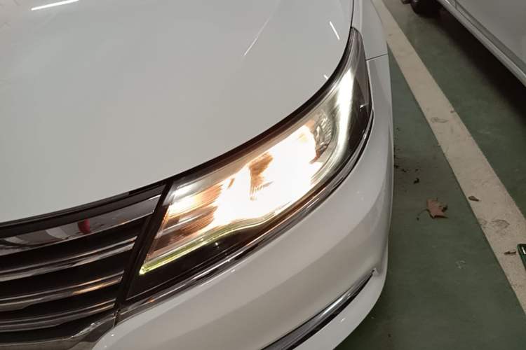 Used Roewe i6 2018 20T Automatic Internet Smart Edition Left Front Headlight