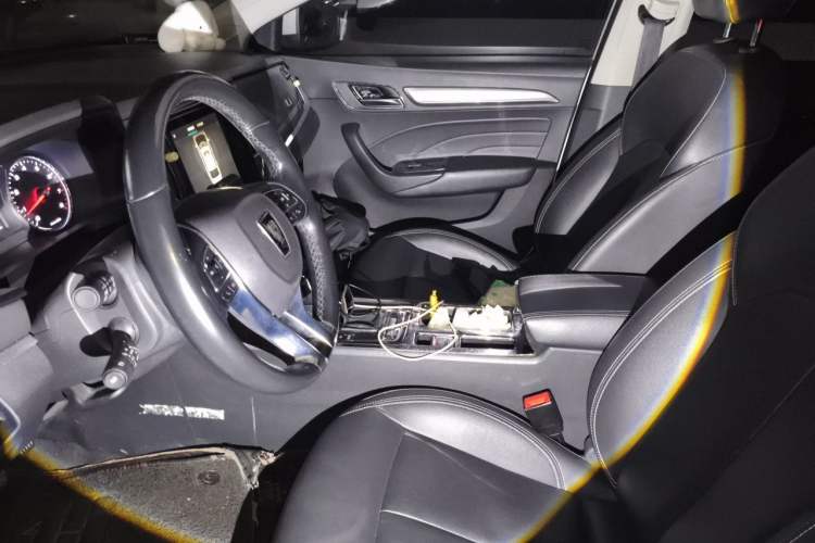 Used Roewe i6 2018 20T Automatic Internet ZhiZun Edition Left Front Seat