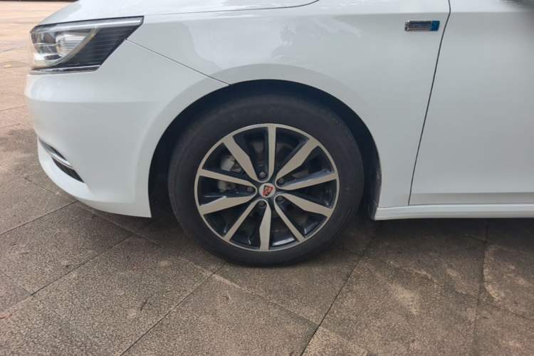 Used Roewe i6 2018 20T Automatic Flagship Edition Left Front Wheel Hub