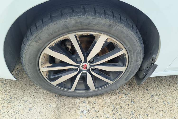 Used Roewe i6 2018 20T Automatic Flagship Edition Left Front Wheel Hub