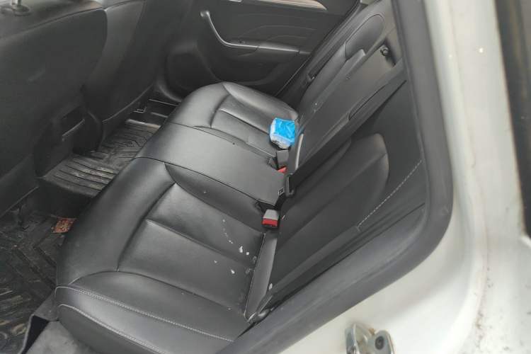 Used Roewe i6 2018 20T Automatic Flagship Edition Left Rear Seat