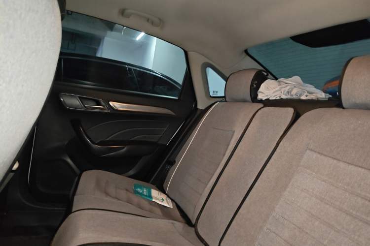 Used Roewe i6 2018 20T Automatic Flagship Edition Left Rear Seat