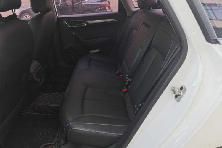 Used Roewe i6 2018 16T Automatic Internet Smart Edition Left Rear Seat