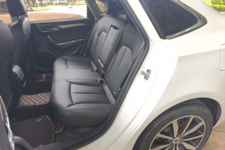Used Roewe i6 2018 20T Automatic Flagship Edition Left Rear Seat