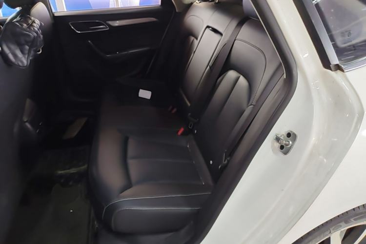 Used Roewe i6 2018 20T Automatic Internet Smart Edition Left Rear Seat