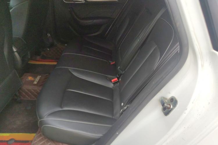 Used Roewe i6 2018 20T Manual Luxury Edition Left Rear Seat