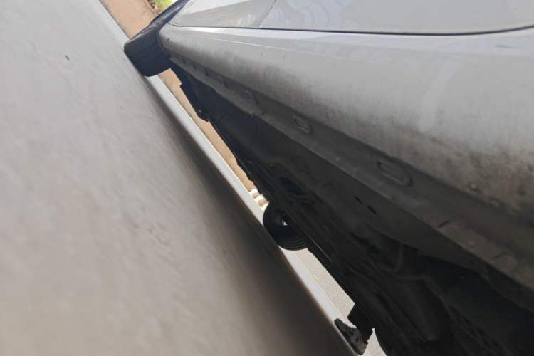 Used Roewe i6 2018 16T Automatic Internet Smart Edition Left Side Sill