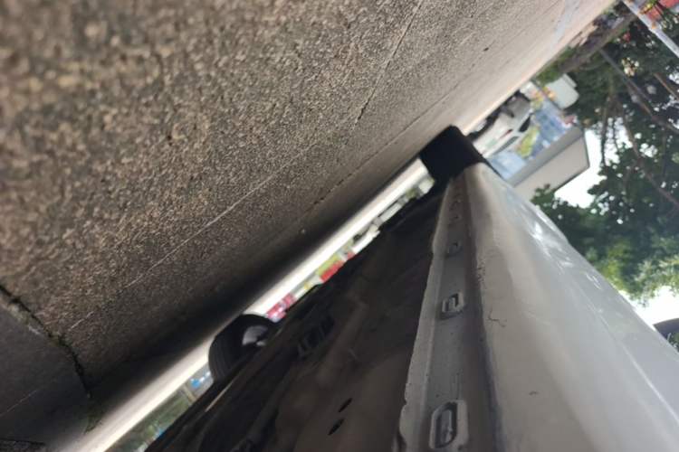 Used Roewe i6 2018 20T Automatic Flagship Edition Left Side Sill