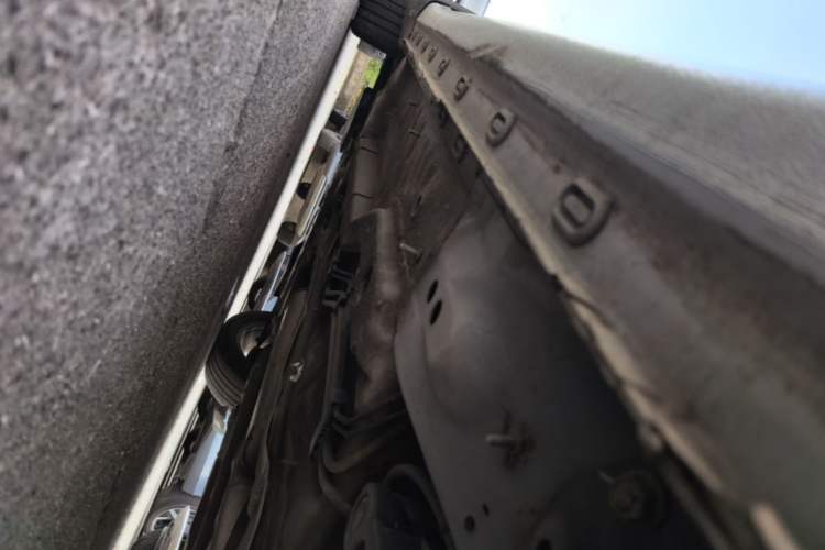 Used Roewe i6 2018 20T Automatic Internet Smart Edition Left Side Sill
