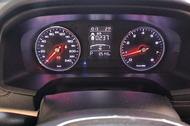 Used Roewe i6 2018 20T Automatic Flagship Edition Odometer Close Up