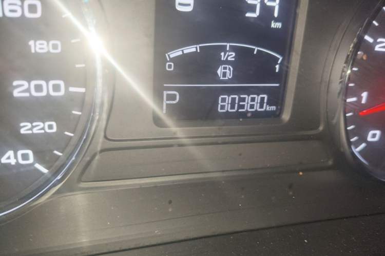 Used Roewe i6 2018 20T Automatic Flagship Edition Odometer Close Up