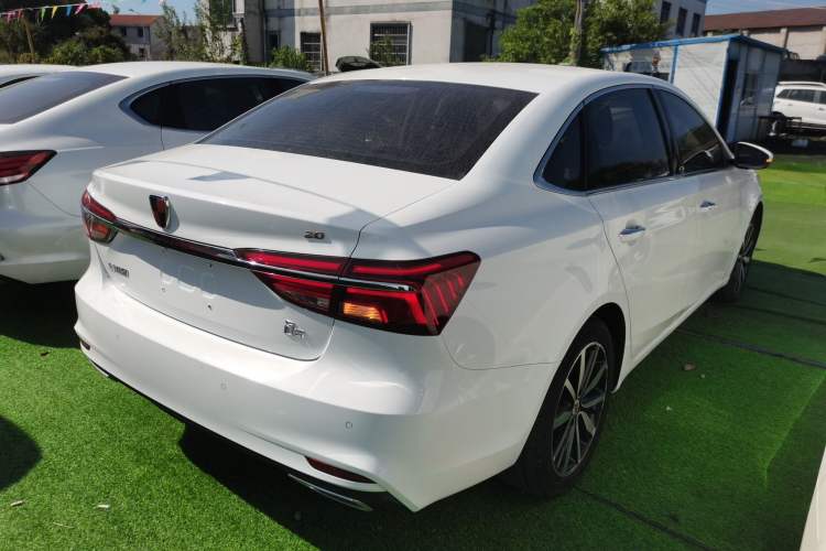 Used Roewe i6 2018 20T Automatic Flagship Edition Rear Right 45 Deg
