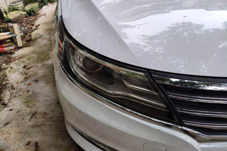 Used Roewe i6 2018 20T Automatic Flagship Edition Right Front Headlight