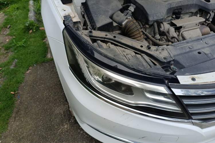 Used Roewe i6 2018 20T Automatic Flagship Edition Right Front Headlight
