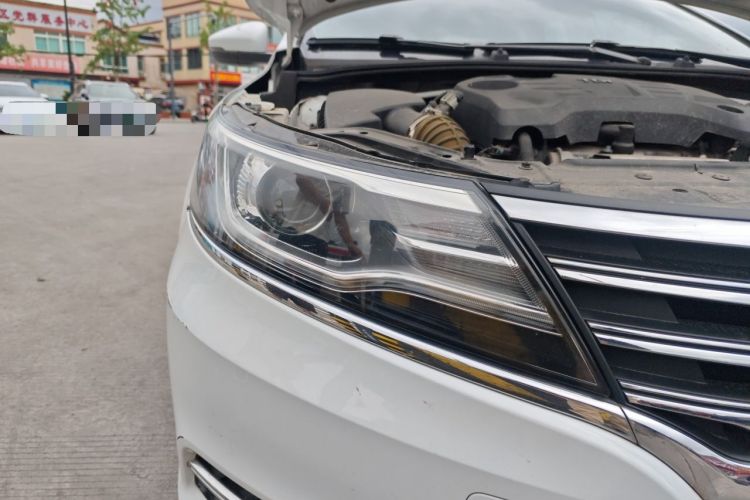 Used Roewe i6 2018 20T Automatic Flagship Edition Right Front Headlight
