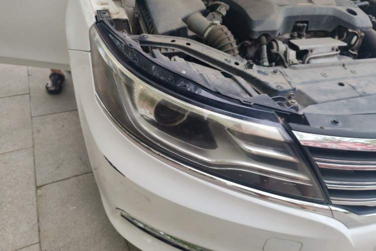 Used Roewe i6 2018 20T Automatic Internet Smart Edition Right Front Headlight
