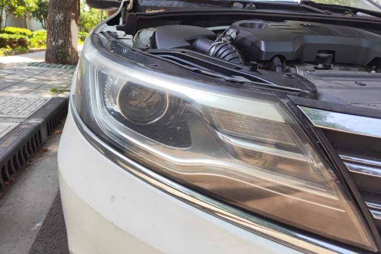 Used Roewe i6 2018 20T Automatic Flagship Edition Right Front Headlight