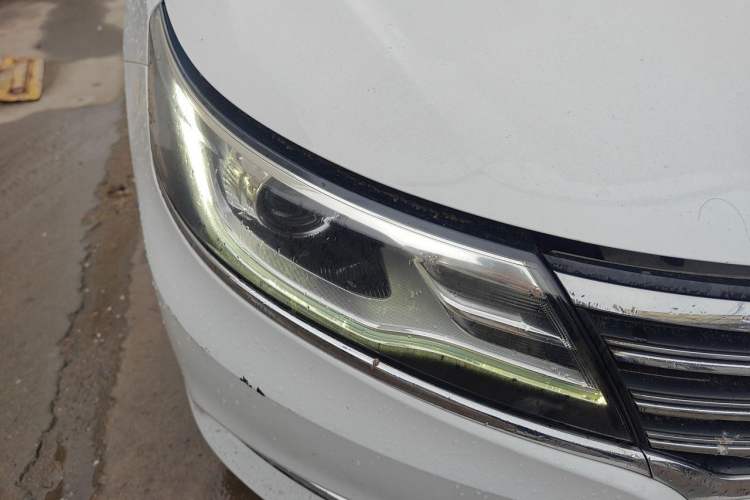 Used Roewe i6 2018 20T Automatic Internet Smart Edition Right Front Headlight